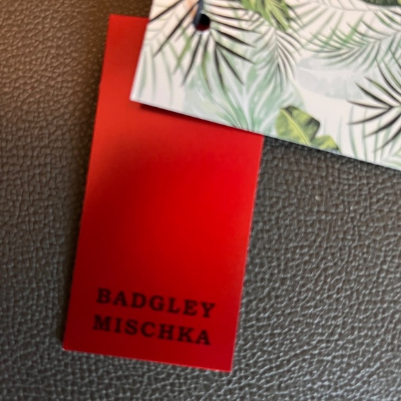 Badgley mischka wallet - Picture 2 of 4